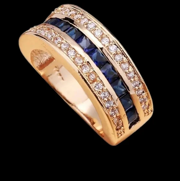 Classic blue rhinestones inlaid center , each side white clear rhinestone Size 8 - Picture 6 of 8